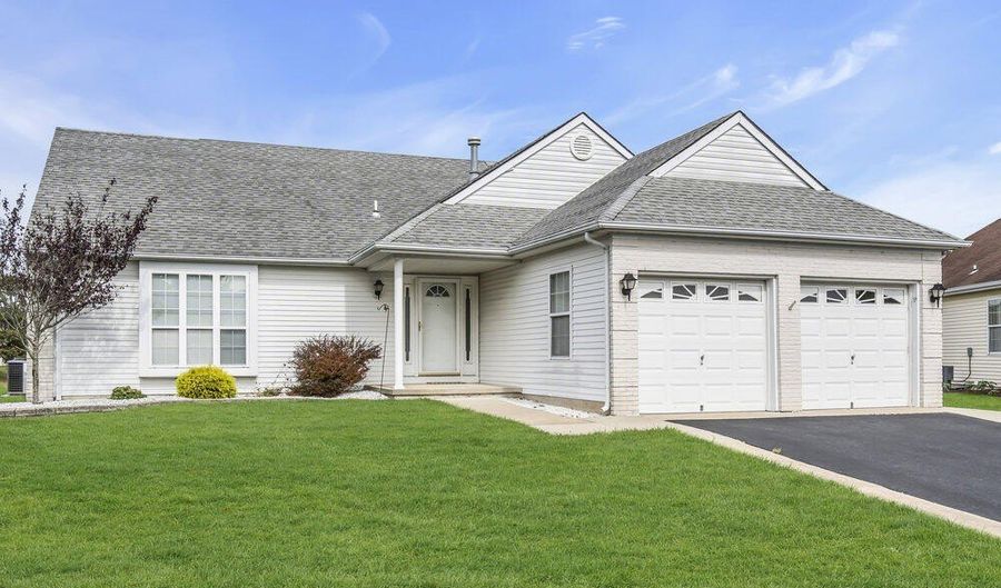 6 Snowdon Ct, Toms River, NJ 08757 - 2 Beds, 2 Bath