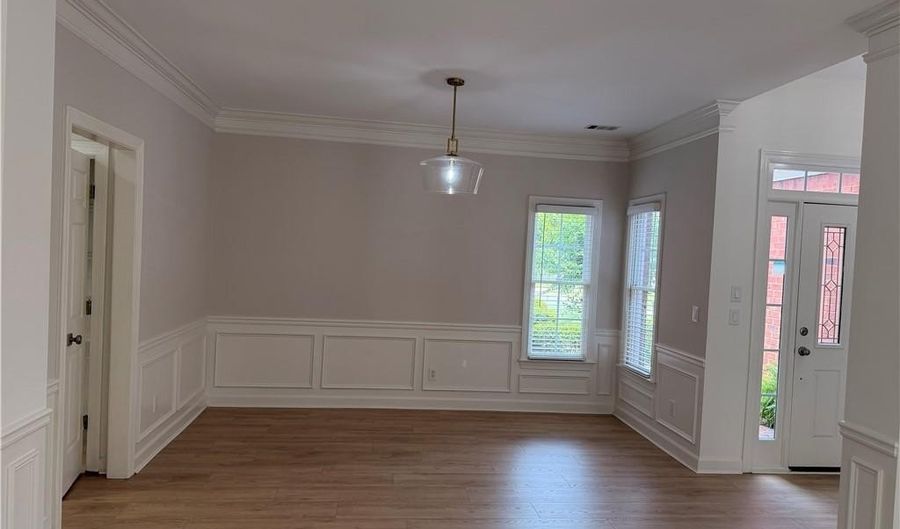 325 North Ct, Alpharetta, GA 30004 - 3 Beds, 2 Bath