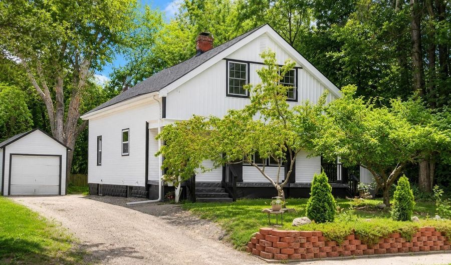 690 Collingwood Ave, Columbus, OH 43213 - 5 Beds, 3 Bath