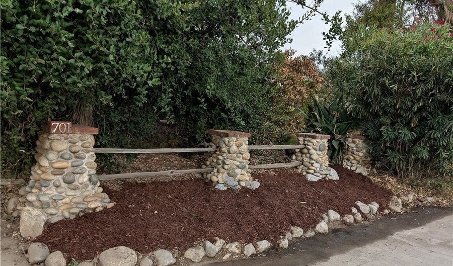 701 E Palm St, Altadena, CA 91001 - 0 Beds, 0 Bath