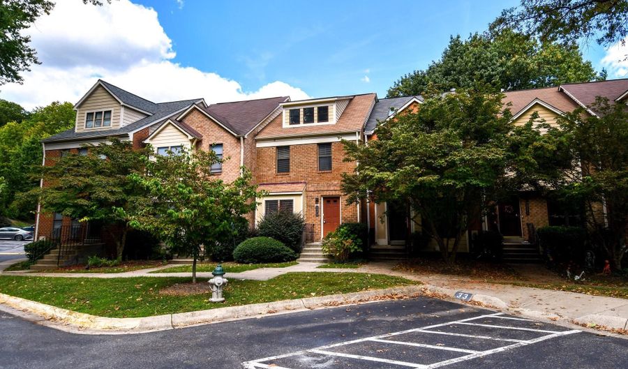 5175 KING CHARLES Way, Bethesda, MD 20814 - 3 Beds, 4 Bath
