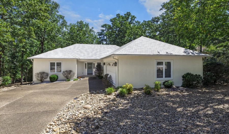 8 Excelso Ln, Hot Springs Village, AR 71909 - 3 Beds, 2 Bath