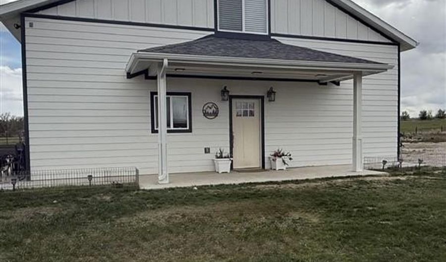280 W Main St, Cowley, WY 82420 - 3 Beds, 2 Bath