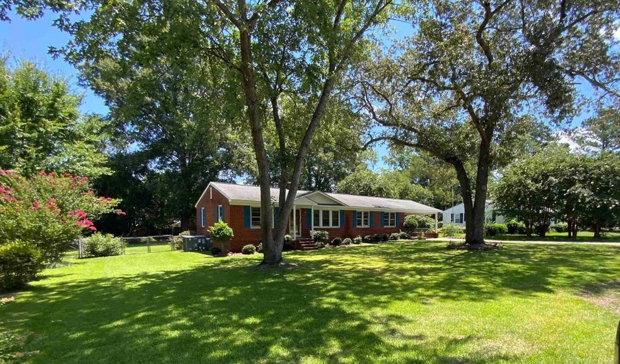 2012 Yelton Dr, Camden, SC 29020 - 4 Beds, 2 Bath