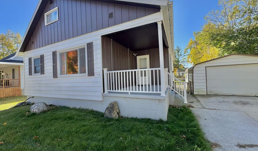 114 E Crapo St, Alpena, MI 49707 - 3 Beds, 1 Bath