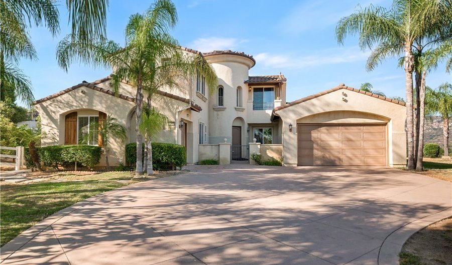 25055 Jack Rabbit, Escondido, CA 92026 - 5 Beds, 4 Bath