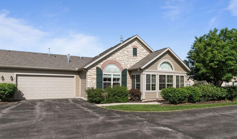 2215 E TUSCANY Way 62, Appleton, WI 54913 - 2 Beds, 2 Bath