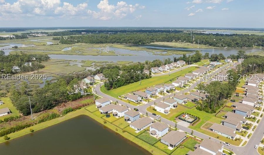 1236 Windswept Oak Ln, Beaufort, SC 29902 - 3 Beds, 3 Bath