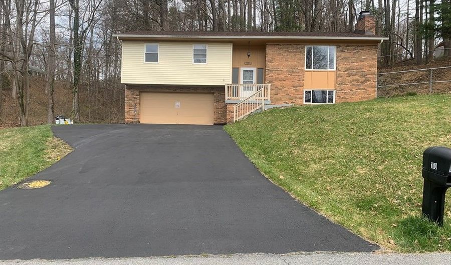 110 PINERIDGE Dr, Beckley, WV 25801 - 3 Beds, 3 Bath