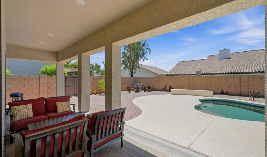 6771 W Megan St, Chandler, AZ 85226 - 4 Beds, 2 Bath