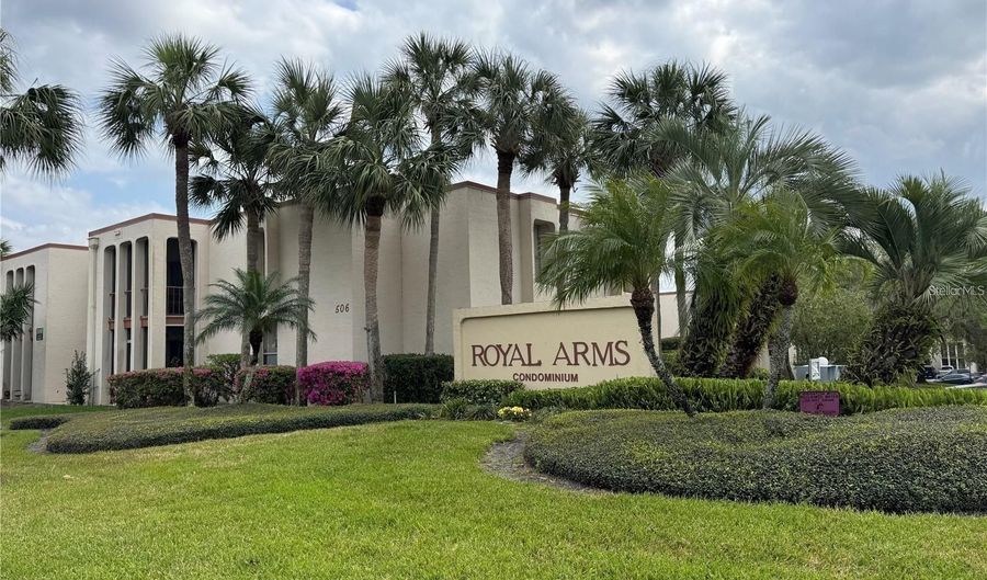 544 ORANGE Dr 10, Altamonte Springs, FL 32701 - 3 Beds, 2 Bath