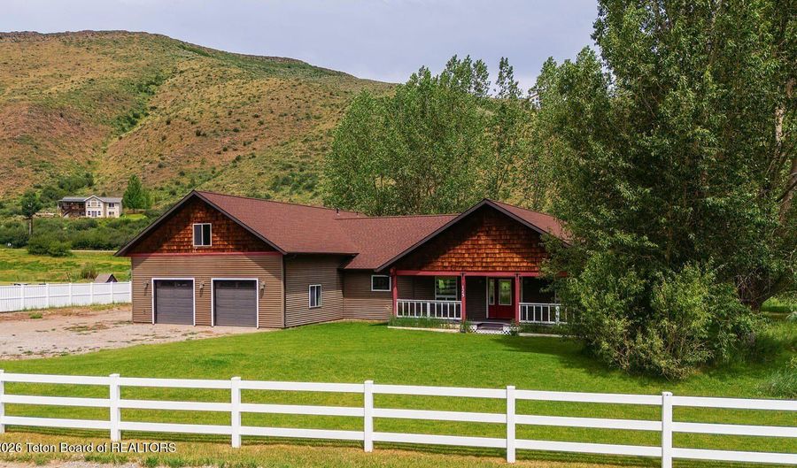 125 WAGON RUT Ln, Auburn, WY 83111 - 3 Beds, 3 Bath