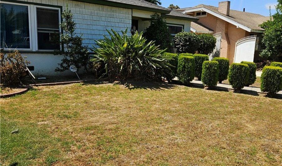 813 S Sloan Ave, Compton, CA 90221 - 2 Beds, 1 Bath