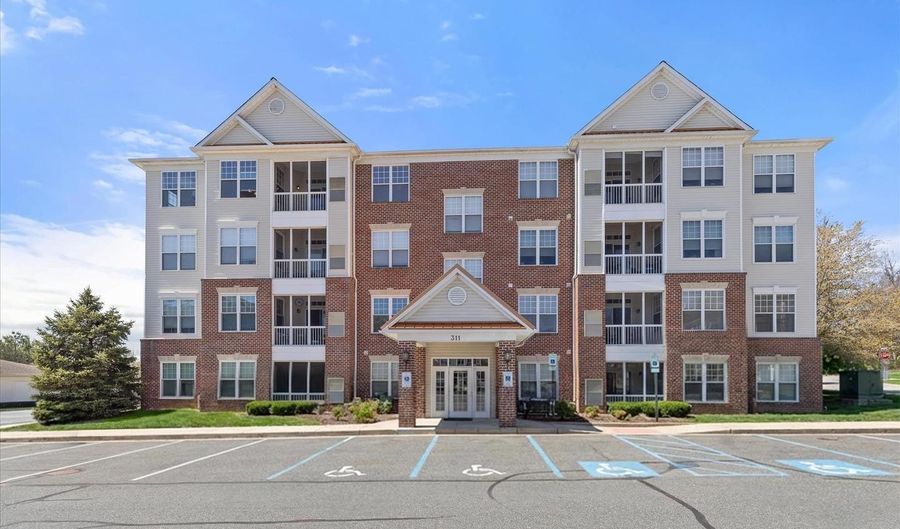 311 TIREE Ct #202, Abingdon, MD 21009 - 2 Beds, 2 Bath