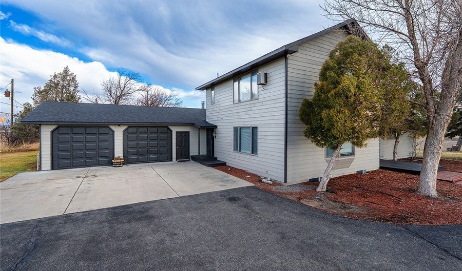 3514 S 60th St W, Billings, MT 59106 - 4 Beds, 4 Bath