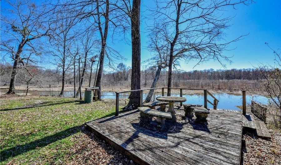 1065 Otter Rd, Akron, AL 35441 - 2 Beds, 1 Bath