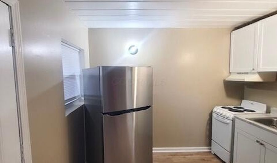 2003 W Broad St A, Columbus, OH 43223 - 1 Beds, 2 Bath