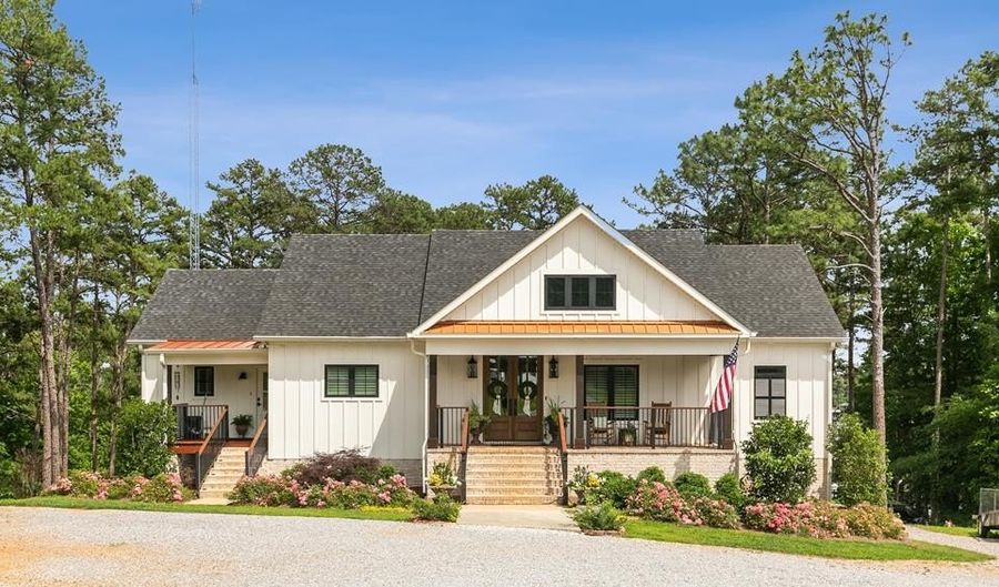 672 Galaxie Dr N, Abbeville, AL 36310 - 4 Beds, 3 Bath