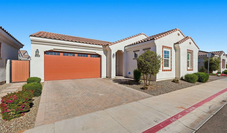 4044 E DAWSON Dr E, Chandler, AZ 85249 - 3 Beds, 2 Bath