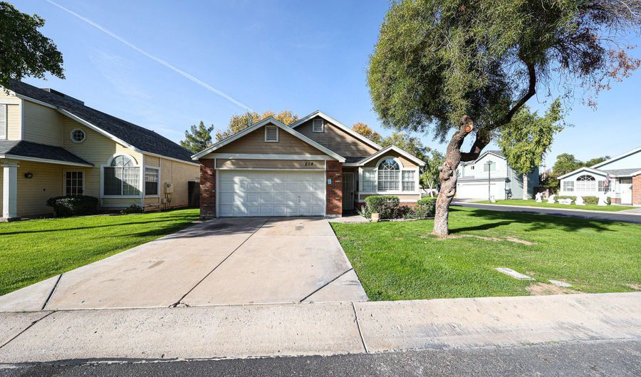 214 S RUSH Cir E, Chandler, AZ 85226 - 3 Beds, 2 Bath