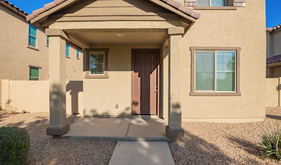 909 E AGUA FRIA Ln, Avondale, AZ 85323 - 3 Beds, 3 Bath