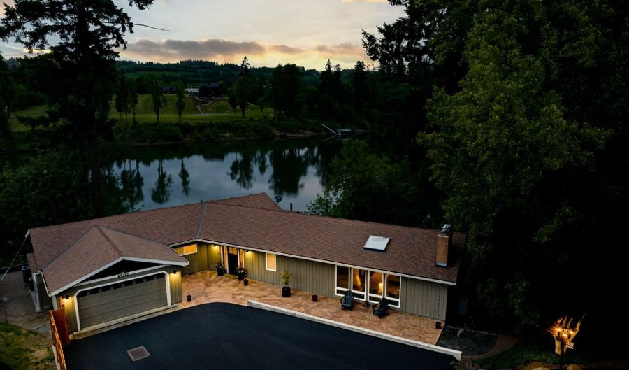 24125 BUTTEVILLE Rd NE, Aurora, OR 97002 - 4 Beds, 3 Bath