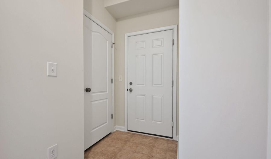 42321 SAN JUAN Ter, Aldie, VA 20105 - 1 Beds, 1 Bath