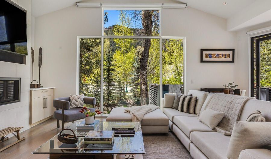 100 Park Ave, Aspen, CO 81611 - 4 Beds, 5 Bath