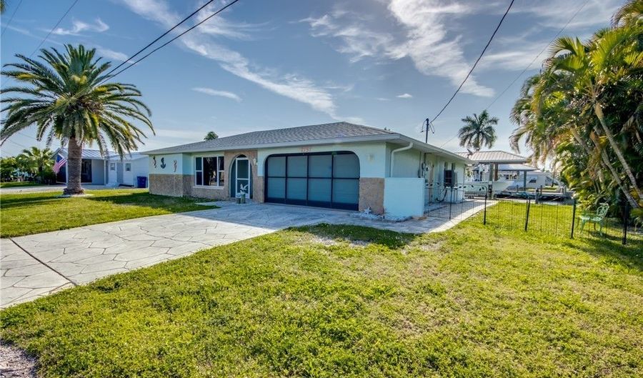 2757 Geary St, Cape Coral, FL 33993 - 3 Beds, 2 Bath
