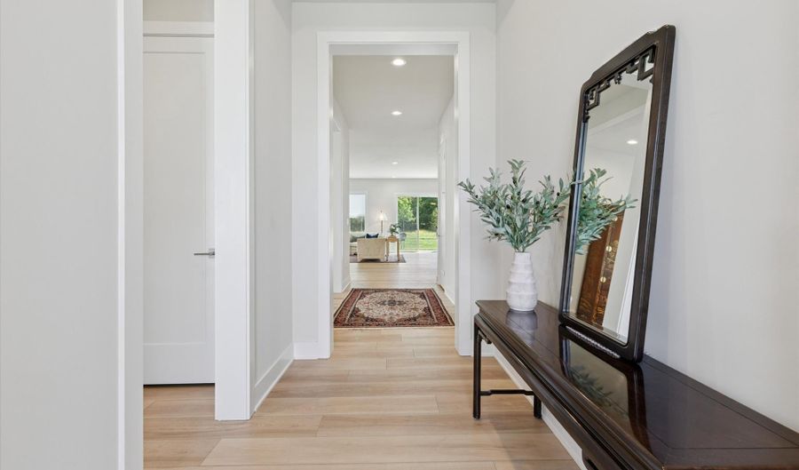 249 RUSH Ln, Ambler, PA 19002 - 2 Beds, 2 Bath