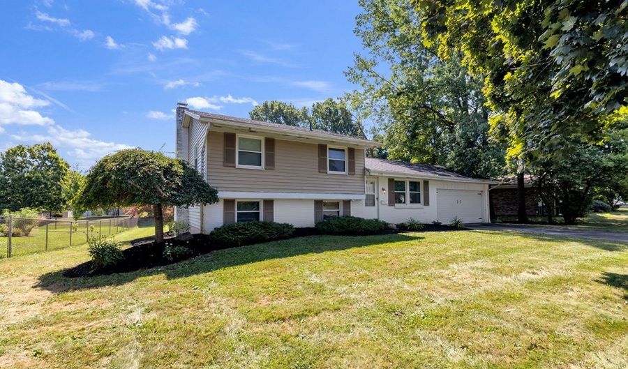 1055 Thomas Dr, Ashland, OH 44805 - 3 Beds, 1 Bath