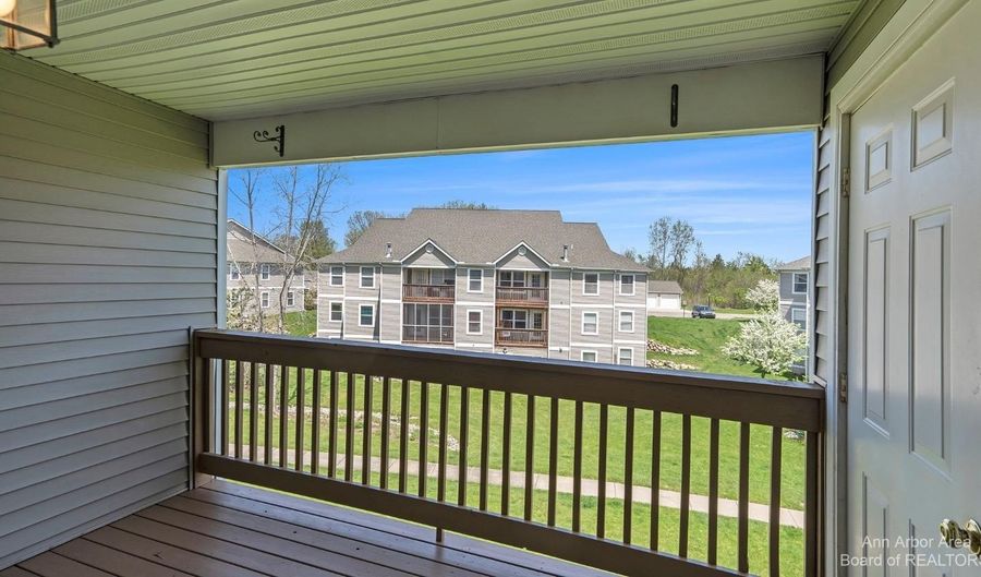 1328 Heatherwood Ln, Ann Arbor, MI 48108 - 2 Beds, 2 Bath