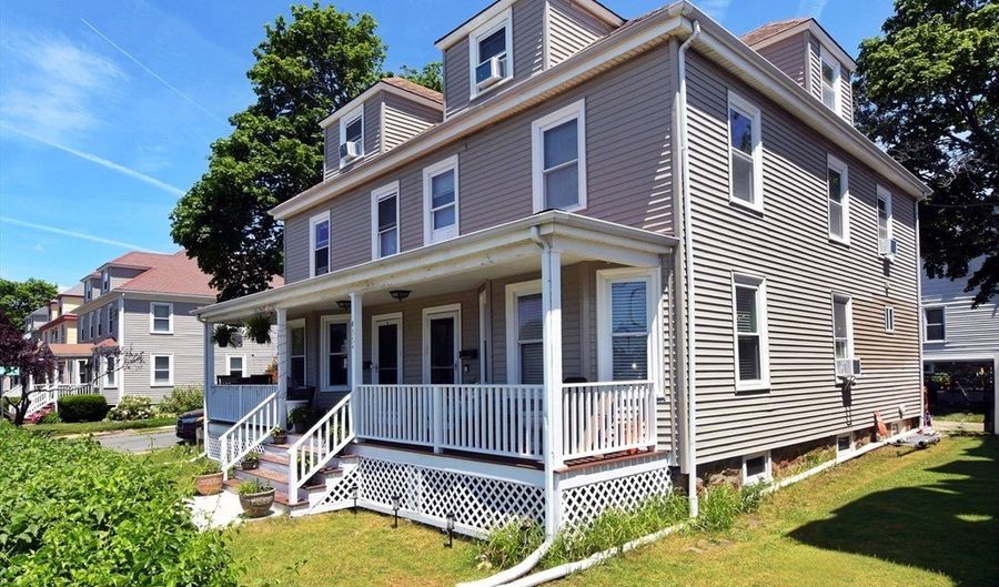 435 Cabot St B, Beverly, MA 01915 - 3 Beds, 2 Bath