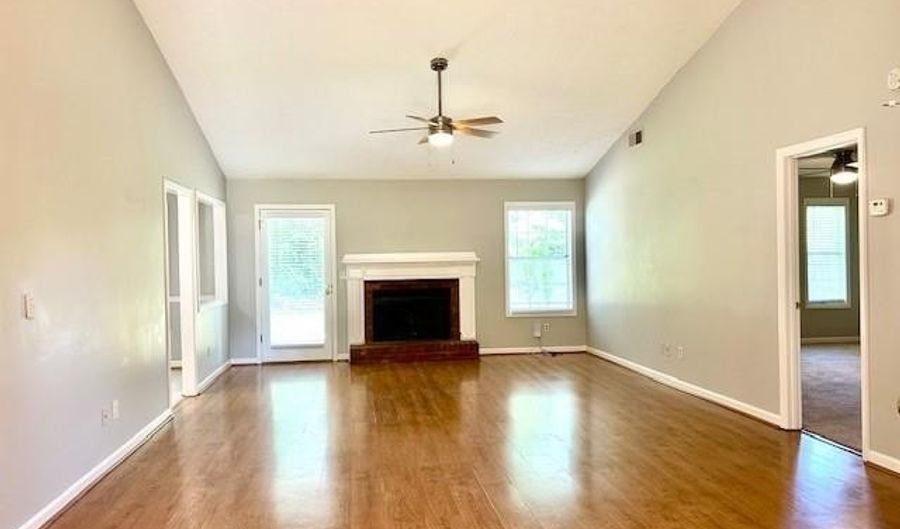1303 Chandler Ct NW, Acworth, GA 30102 - 3 Beds, 2 Bath
