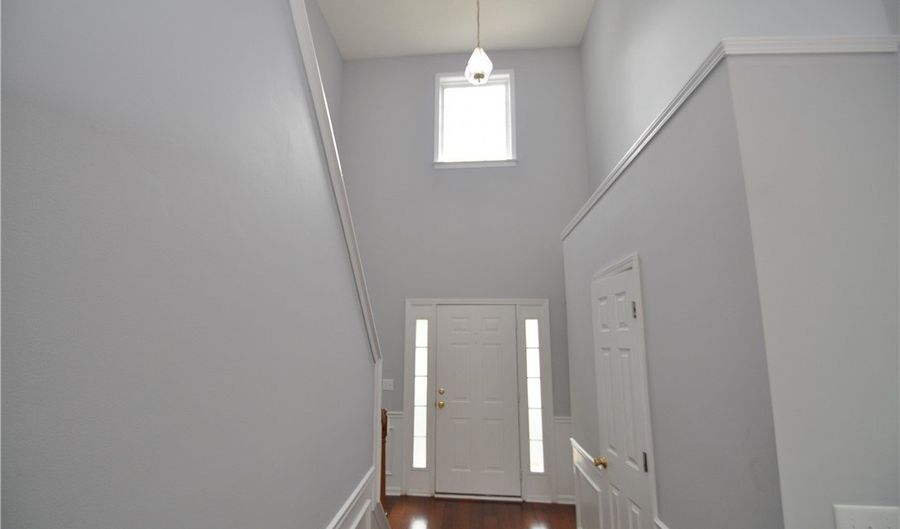 806 Brickstone Dr, Apex, NC 27502 - 3 Beds, 3 Bath