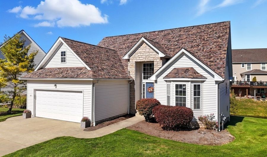 617 Eaton Dr, Aurora, OH 44202 - 3 Beds, 3 Bath