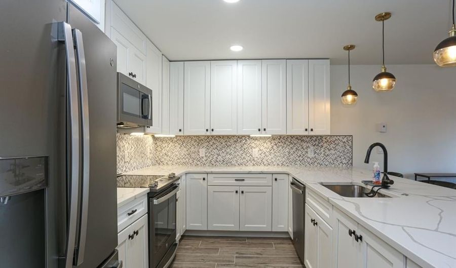 6 Southface Dr 2, Breckenridge, CO 80424 - 2 Beds, 2 Bath