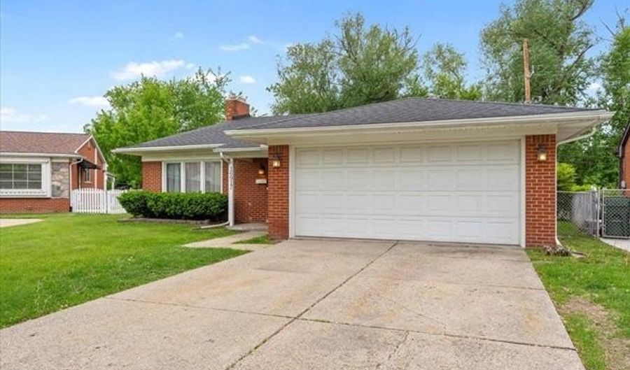 16917 CICOTTE Ave, Allen Park, MI 48101 - 3 Beds, 2 Bath