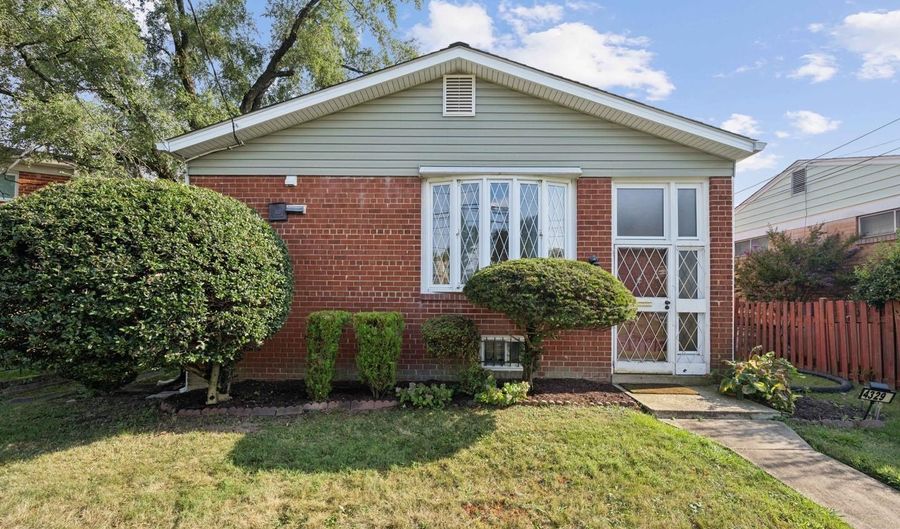 4329 H St SE, Washington, DC 20019 - 3 Beds, 2 Bath