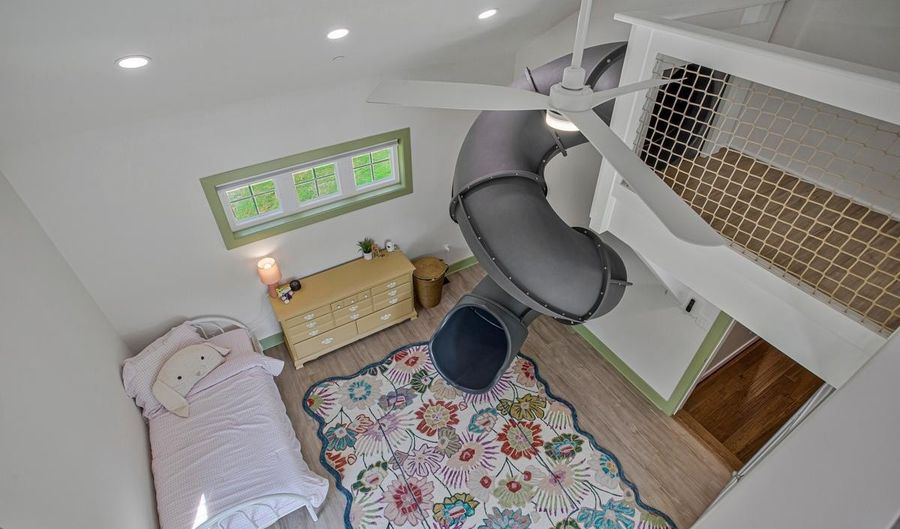 1408 CAPE ST CLAIRE Rd, Annapolis, MD 21409 - 5 Beds, 4 Bath