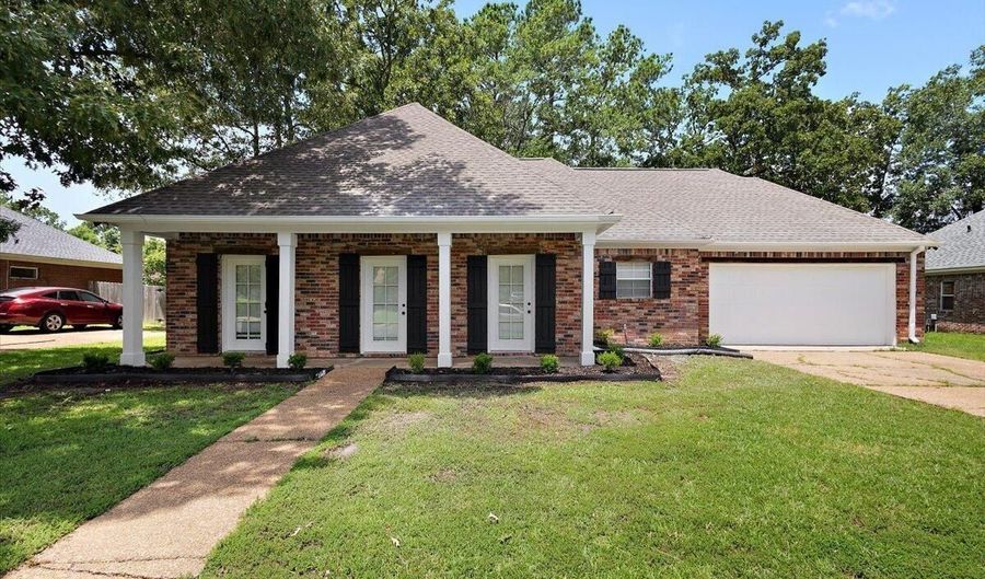 1007 Riverchase North Dr, Brandon, MS 39047 - 3 Beds, 2 Bath