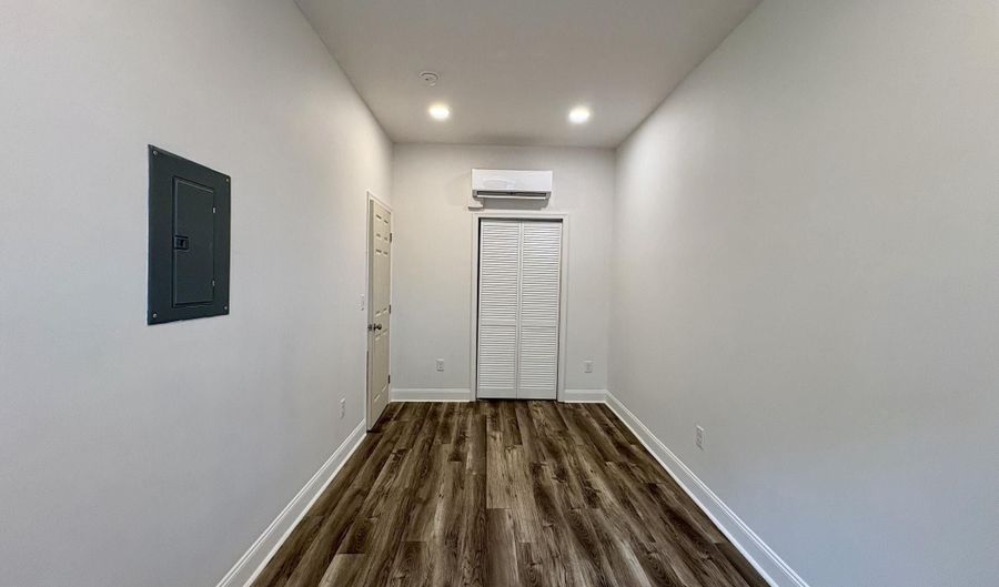 108 W LOOCKERMAN St 1, Dover, DE 19904 - 1 Beds, 1 Bath