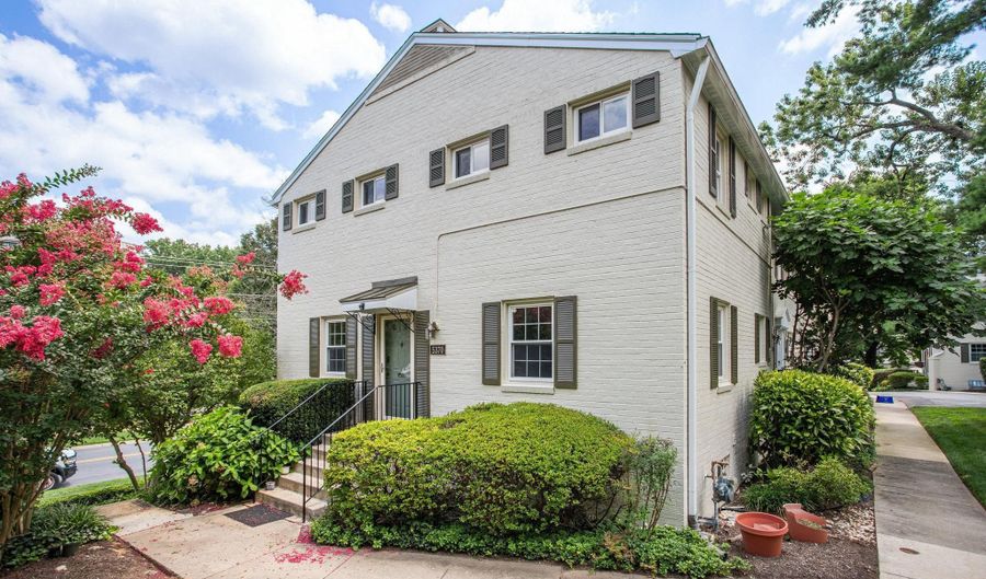 5370 POOKS HILL Rd 301-53, Bethesda, MD 20814 - 3 Beds, 3 Bath