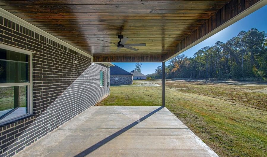 1112 Duke Dr, Bauxite, AR 72011 - 4 Beds, 2 Bath