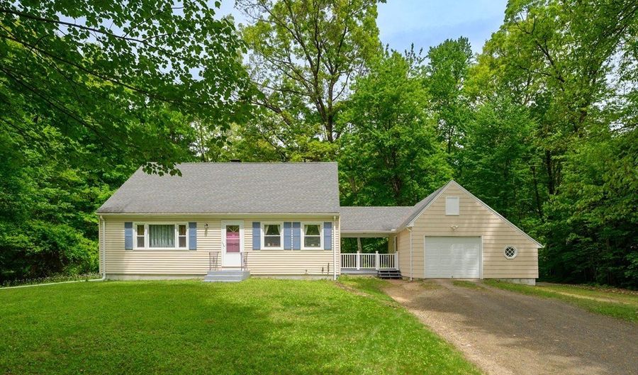 208 North St, Belchertown, MA 01007 - 3 Beds, 2 Bath