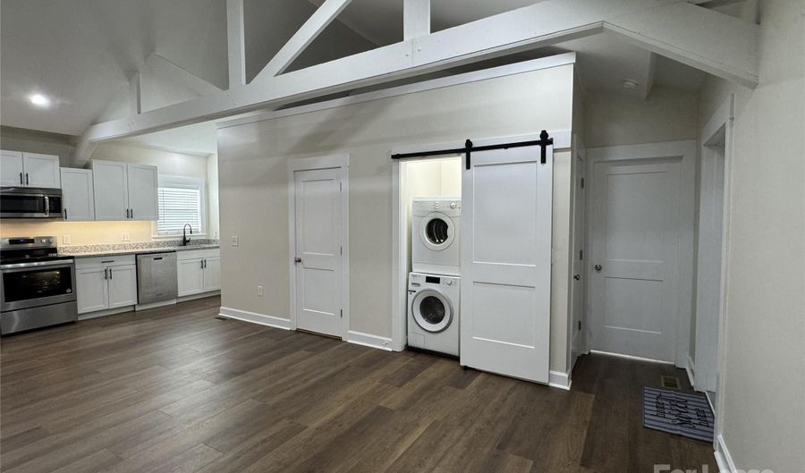 630 Graham St, Albemarle, NC 28001 - 2 Beds, 1 Bath