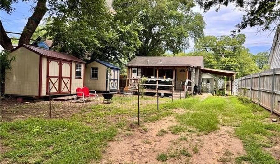 214 E. Street SE, Ardmore, OK 73401 - 2 Beds, 1 Bath