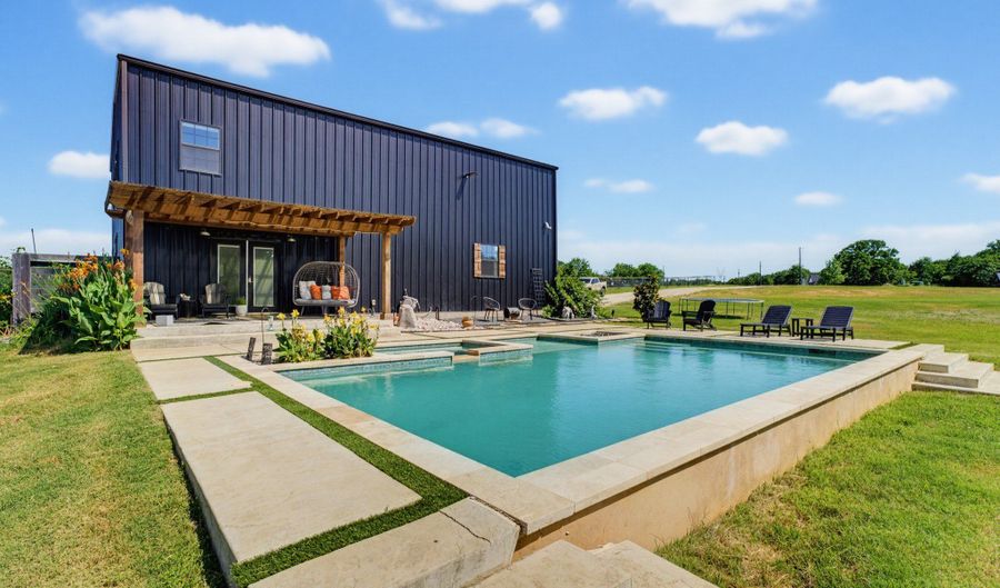 129 Coyote Cave Ln, Alvord, TX 76225 - 3 Beds, 2 Bath