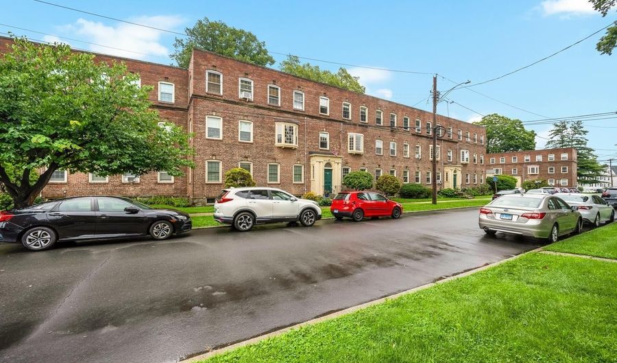 23 Rowsley St 2, Bridgeport, CT 06605 - 1 Beds, 1 Bath