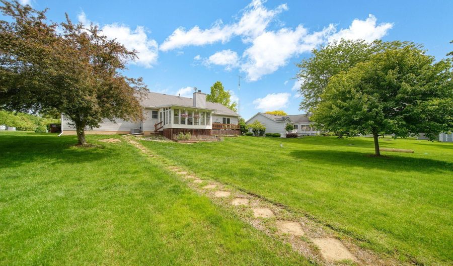 3395 Hartley Dr, Adrian, MI 49221 - 3 Beds, 3 Bath